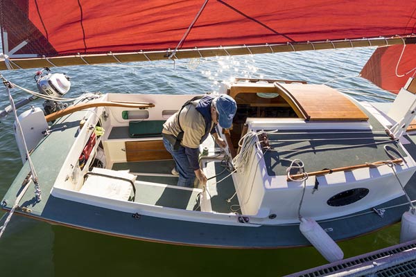 building a pelican sailboat